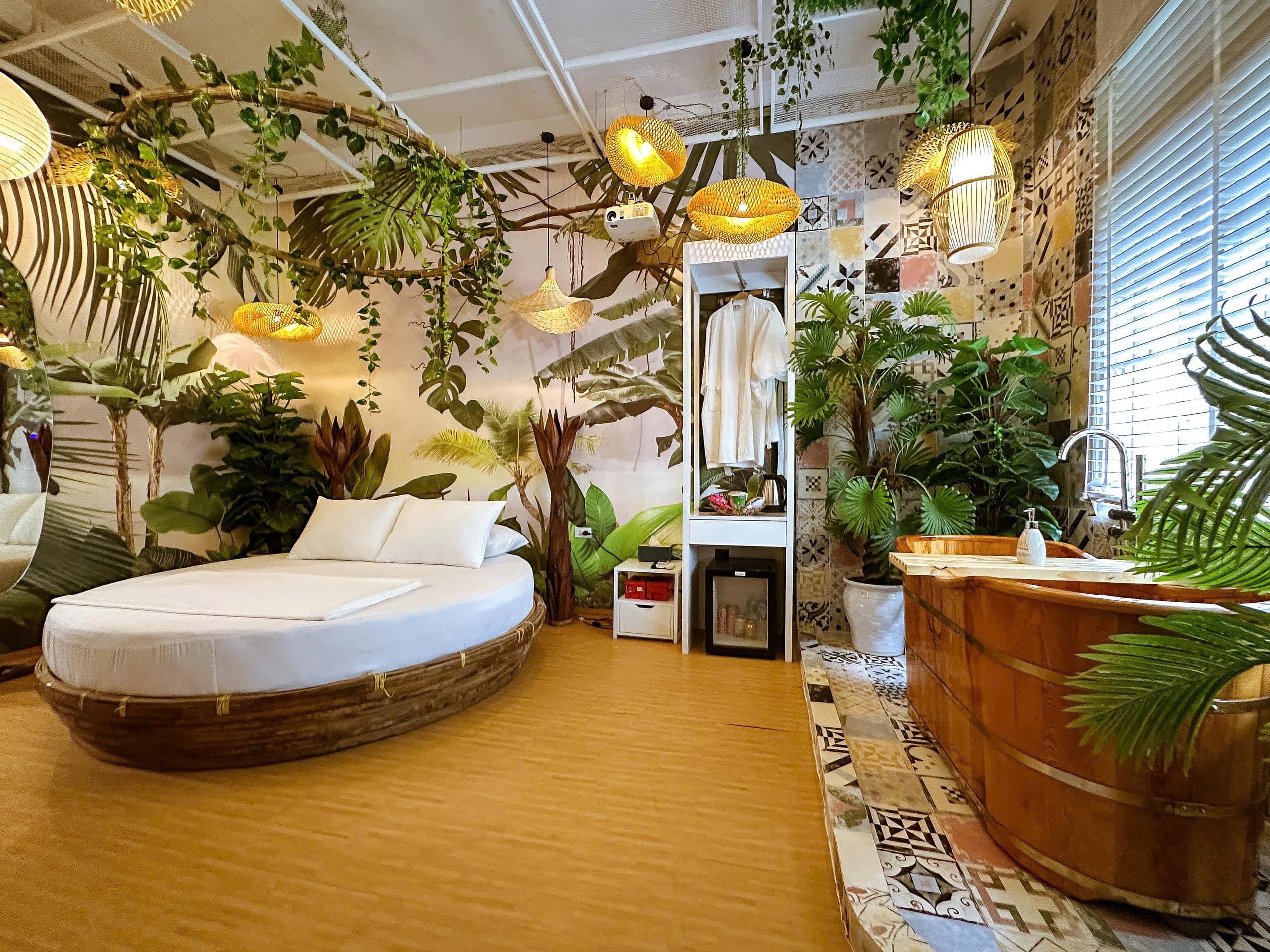Phòng concept Eden Mix Boutique Hotel